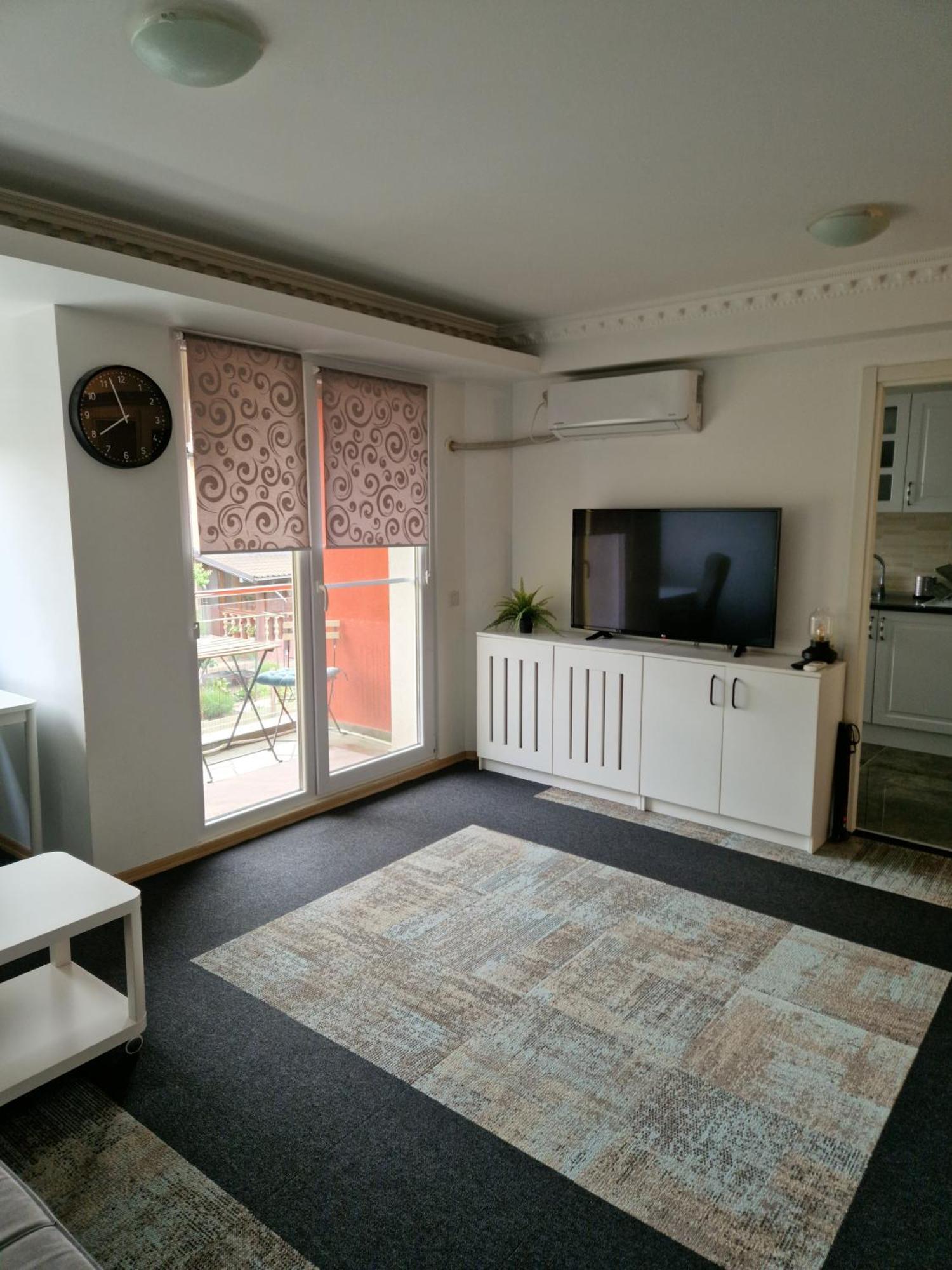 Apartament In Otopeni Bagian luar foto