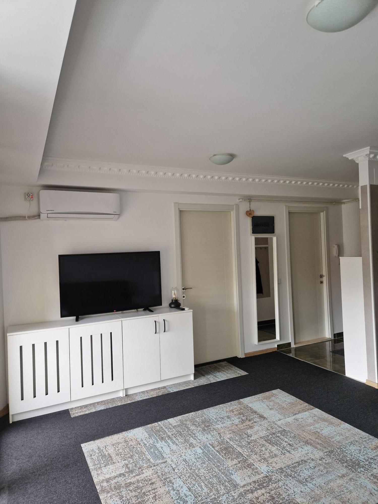 Apartament In Otopeni Bagian luar foto